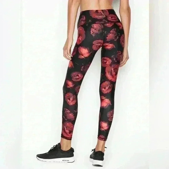 178. Victoria secret sports workout set - Picture 2 of 12